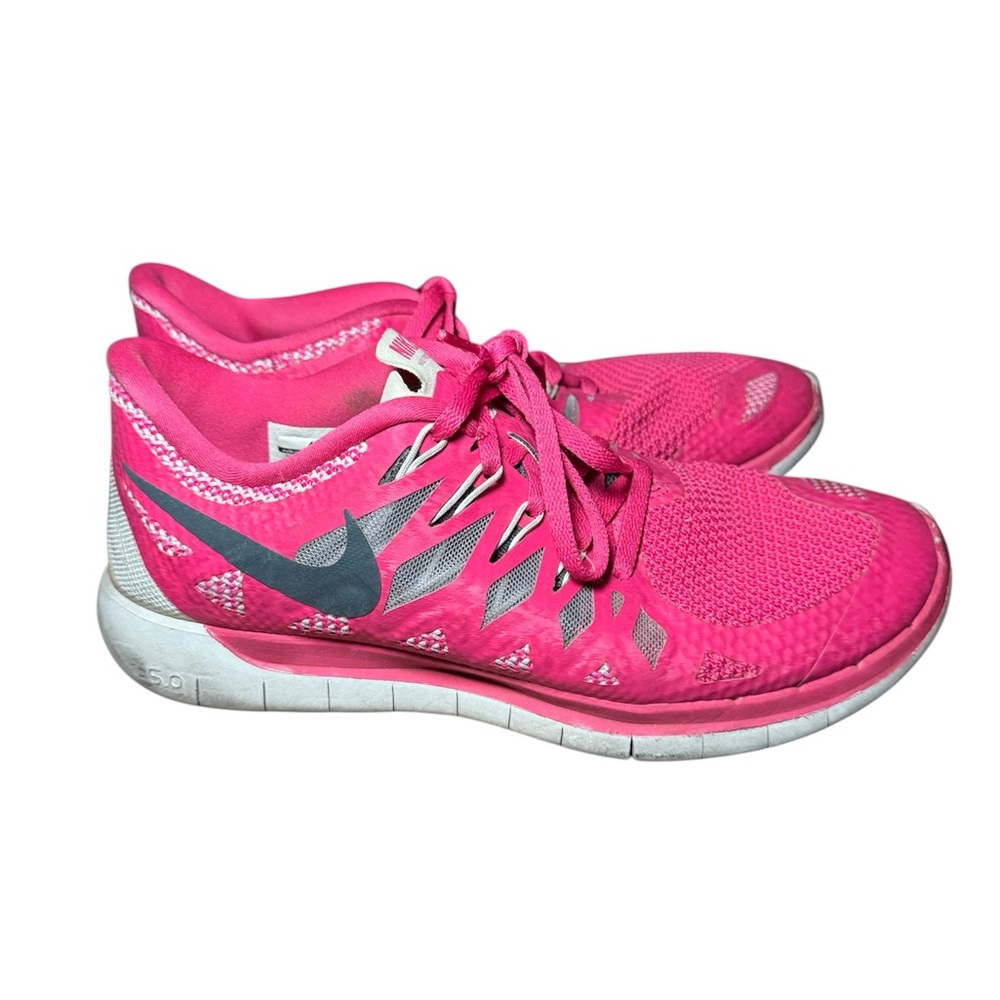 Nike Pink Women's Athletic Running Shoes